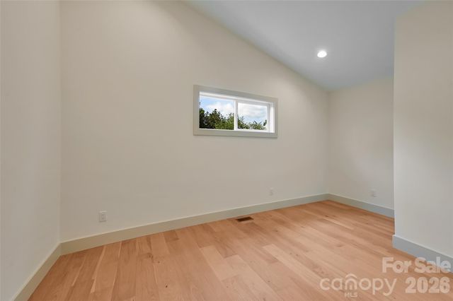 30 Sand Hill Road, Asheville, NC 28806