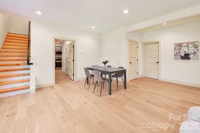 30 Sand Hill Road, Asheville, NC 28806