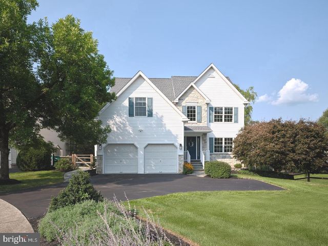 111 HIDDEN CT, New Hope, PA 18938