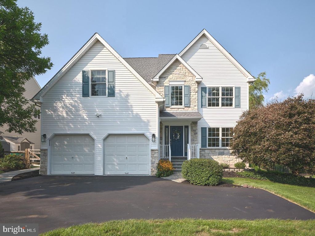 111 HIDDEN CT, New Hope, PA 18938