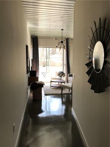 620 Glen Iris Drive NE 216, Atlanta, GA 30308