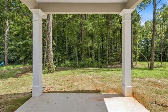 318 Stonington Drive, Mount Airy, GA 30563