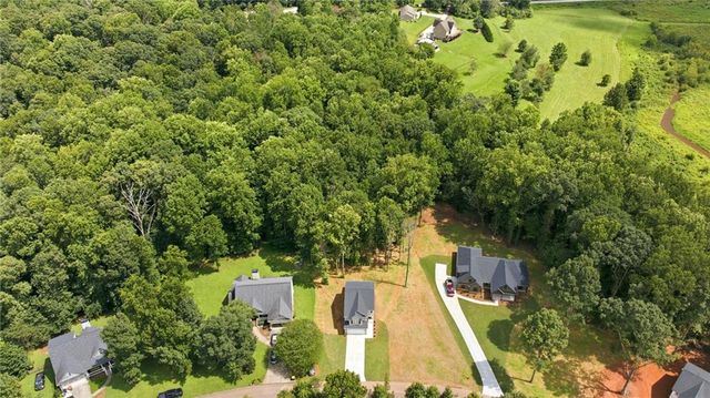 318 Stonington Drive, Mount Airy, GA 30563