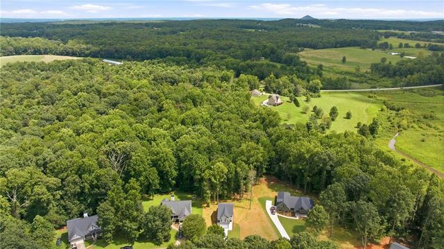 318 Stonington Drive, Mount Airy, GA 30563