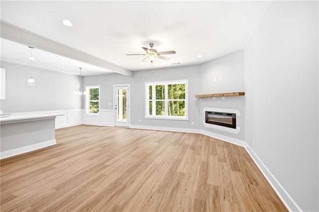 318 Stonington Drive, Mount Airy, GA 30563