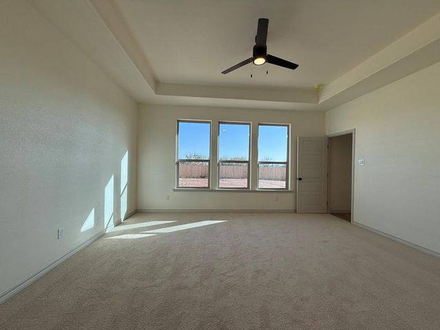 510 Stone Creek Dr, Coahoma, TX 79511