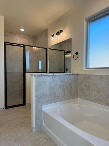 510 Stone Creek Dr, Coahoma, TX 79511