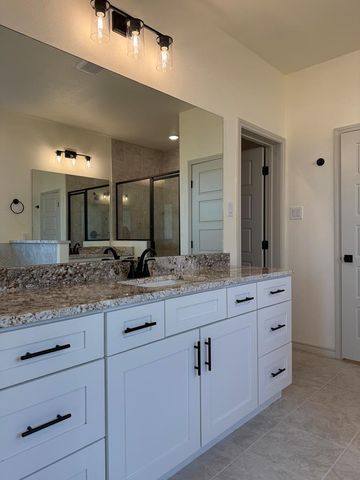 510 Stone Creek Dr, Coahoma, TX 79511