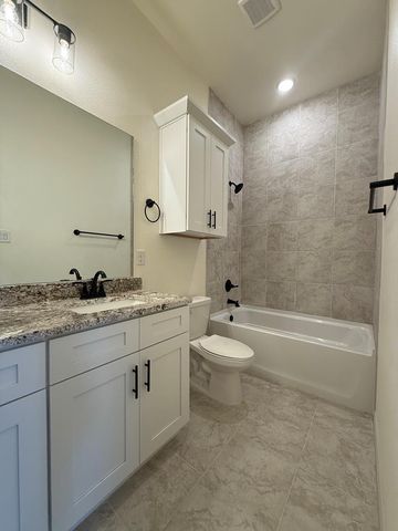 510 Stone Creek Dr, Coahoma, TX 79511