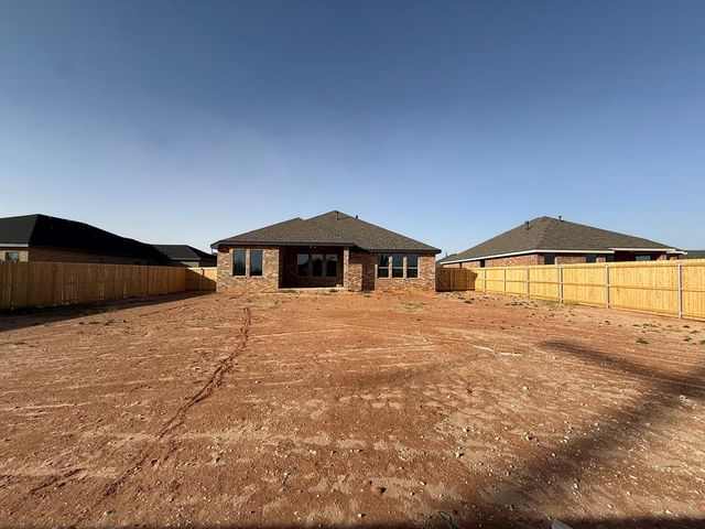 510 Stone Creek Dr, Coahoma, TX 79511