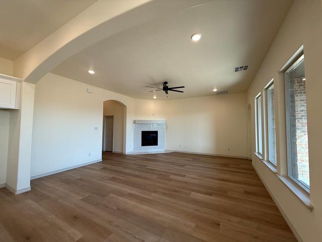 510 Stone Creek Dr, Coahoma, TX 79511