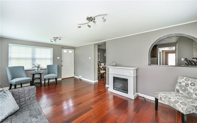101 Upper Dr, Ross Twp, PA 15214