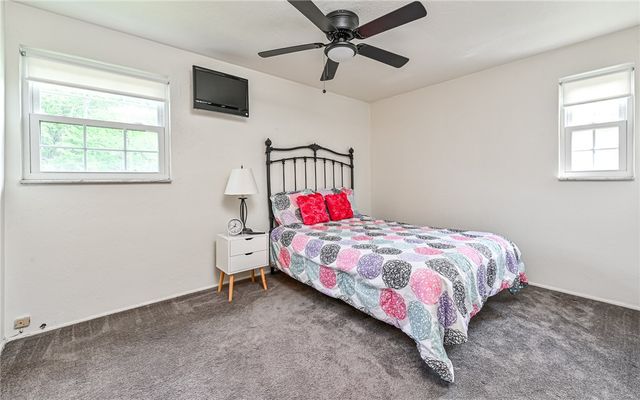 101 Upper Dr, Ross Twp, PA 15214