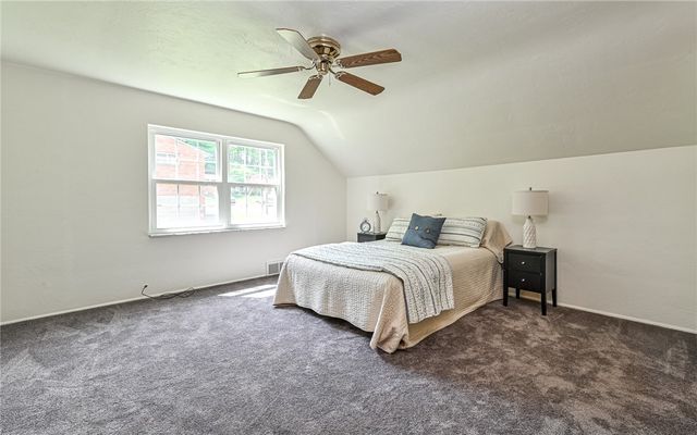 101 Upper Dr, Ross Twp, PA 15214