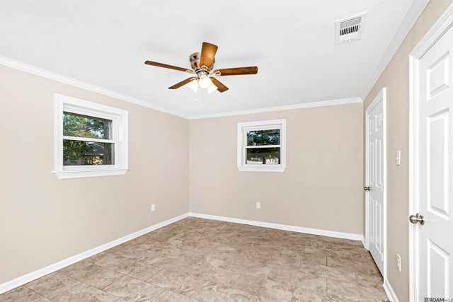 6555 Landmor Dr, Greenwell Springs, LA 70739