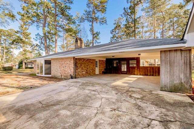 6555 Landmor Dr, Greenwell Springs, LA 70739