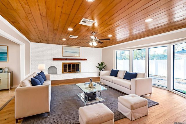 6555 Landmor Dr, Greenwell Springs, LA 70739