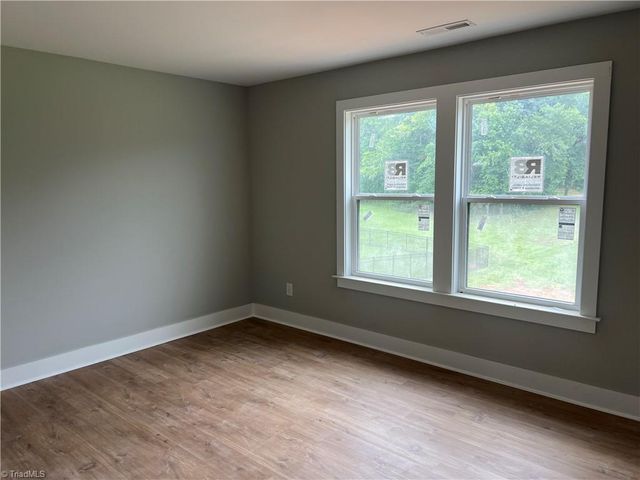 469 Lenalan Drive, Lexington, NC 27295