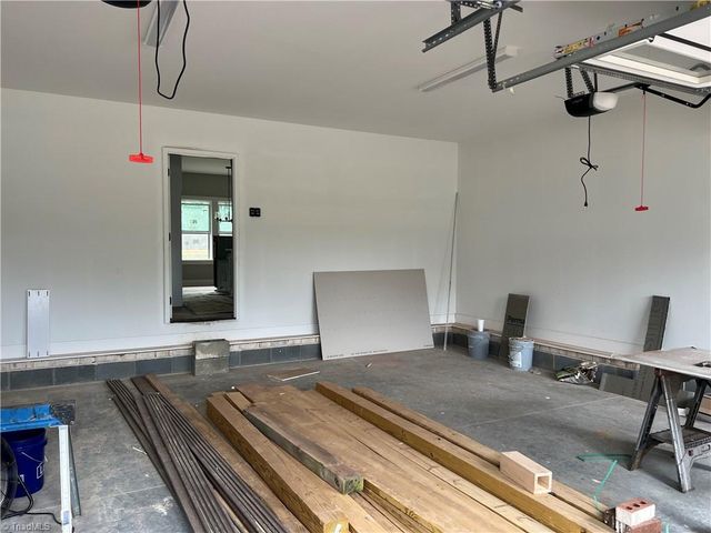 469 Lenalan Drive, Lexington, NC 27295