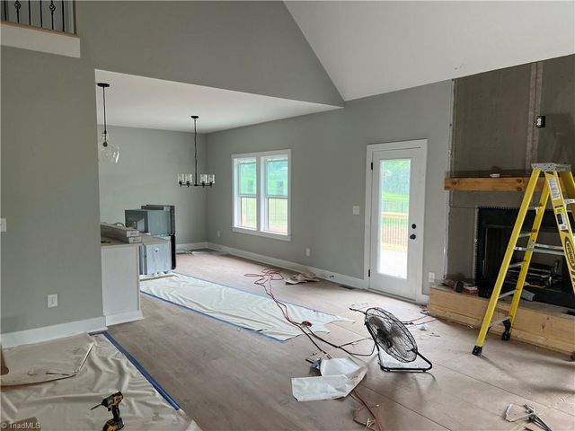 469 Lenalan Drive, Lexington, NC 27295