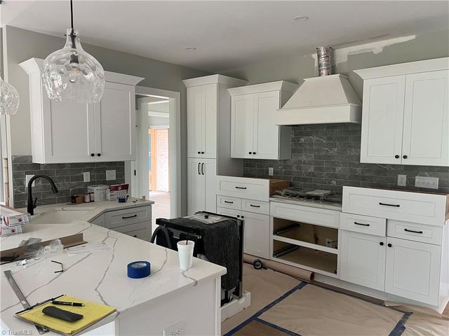 469 Lenalan Drive, Lexington, NC 27295