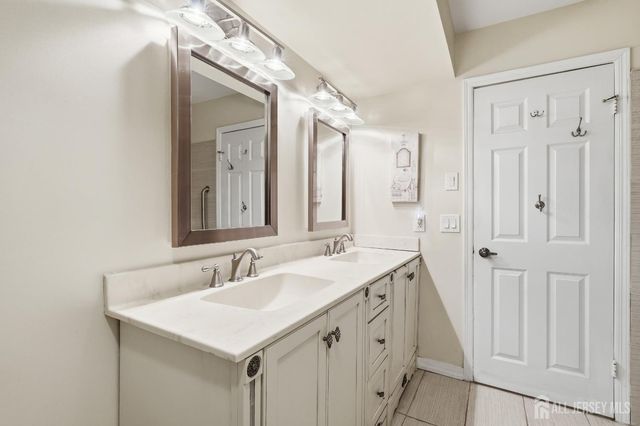 1-C Cambridge Drive, Monroe, NJ 08831