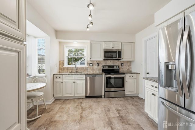 1-C Cambridge Drive, Monroe, NJ 08831