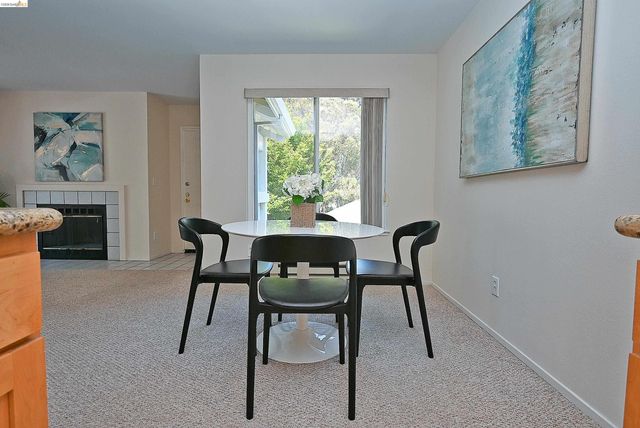58 Marina Lakes Dr, Richmond, CA 94804