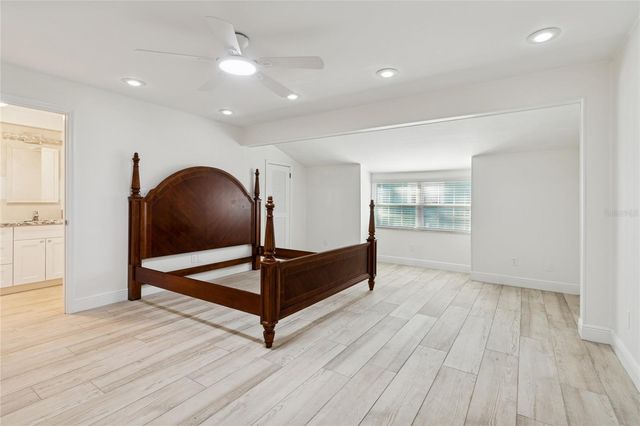 9628 DAVIS ROAD, Tampa, FL 33637