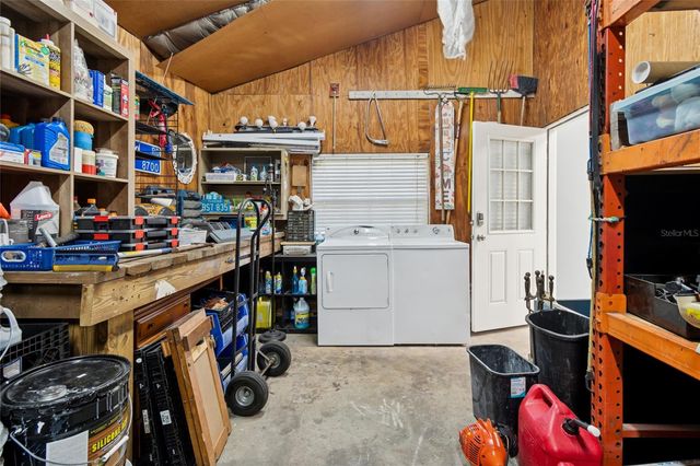 9628 DAVIS ROAD, Tampa, FL 33637