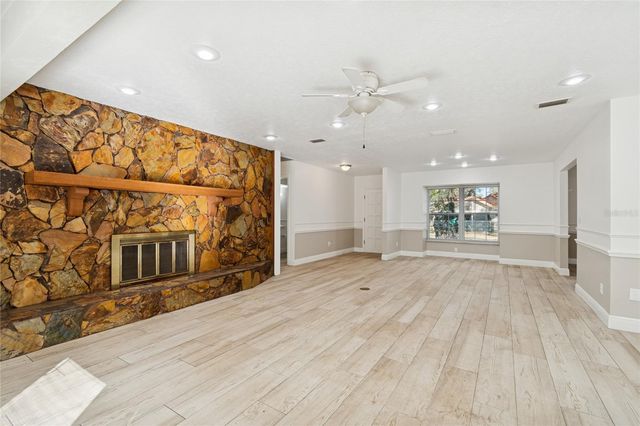 9628 DAVIS ROAD, Tampa, FL 33637