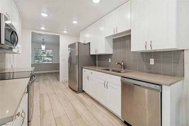 9628 DAVIS ROAD, Tampa, FL 33637