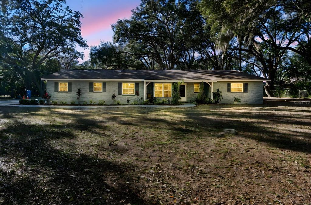 9628 DAVIS ROAD, Tampa, FL 33637