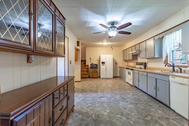 207 N Washington Street, Wanatah, IN 46390