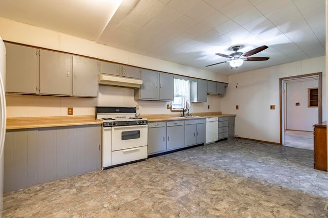 207 N Washington Street, Wanatah, IN 46390