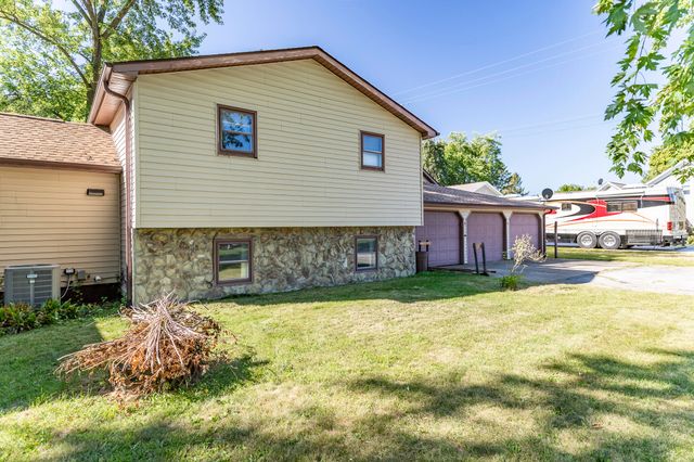 207 N Washington Street, Wanatah, IN 46390