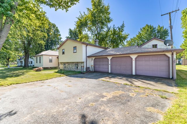 207 N Washington Street, Wanatah, IN 46390