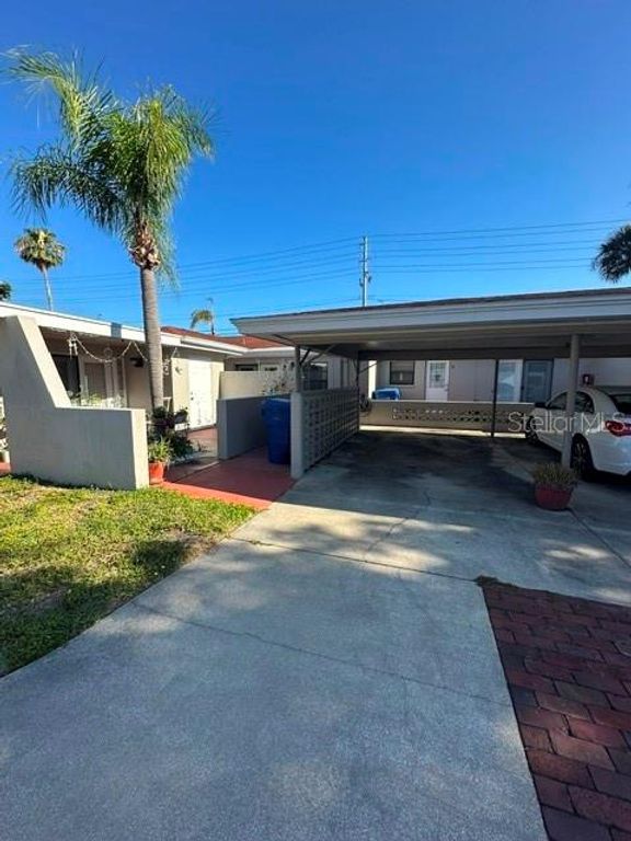 2301 W BAY DRIVE, Largo, FL 33770