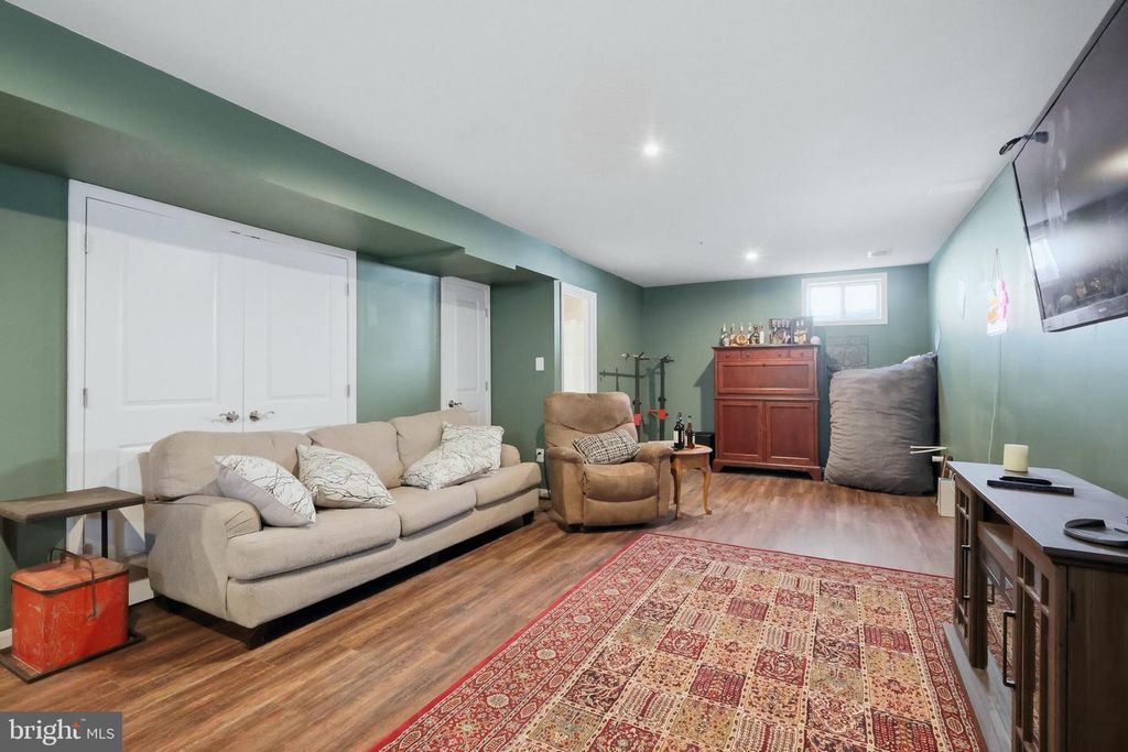 Image 13 of property listing at 20724 HILTON RUN CT, Lexington Park, MD 20653