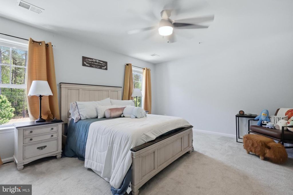 Image 22 of property listing at 20724 HILTON RUN CT, Lexington Park, MD 20653