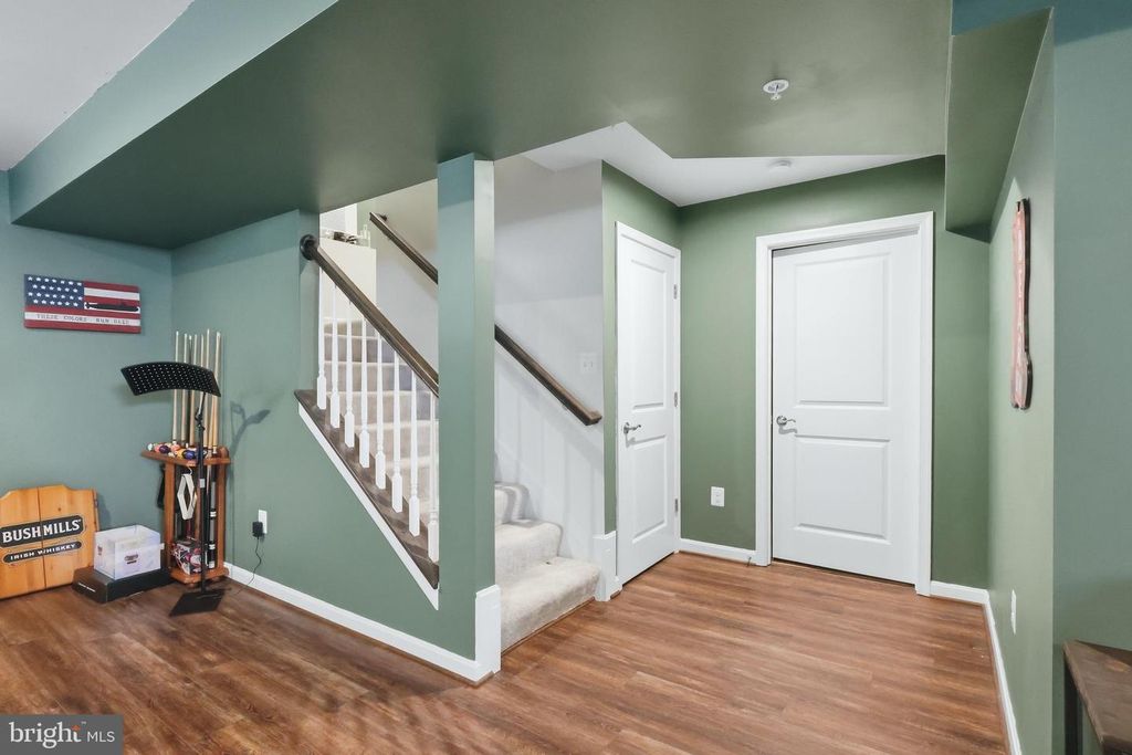 Image 8 of property listing at 20724 HILTON RUN CT, Lexington Park, MD 20653