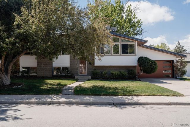 6790 E Exposition Avenue, Denver, CO 80224