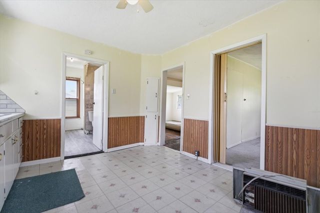 610 Center Street, Grinnell, IA 50112