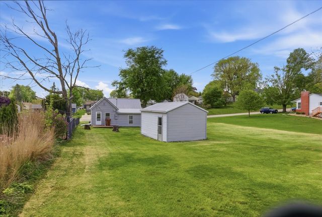 610 Center Street, Grinnell, IA 50112