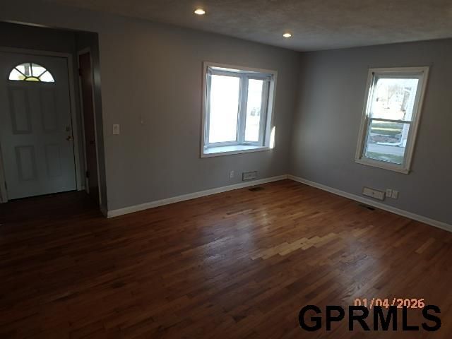 5627 Northwest Drive, Omaha, NE 68104