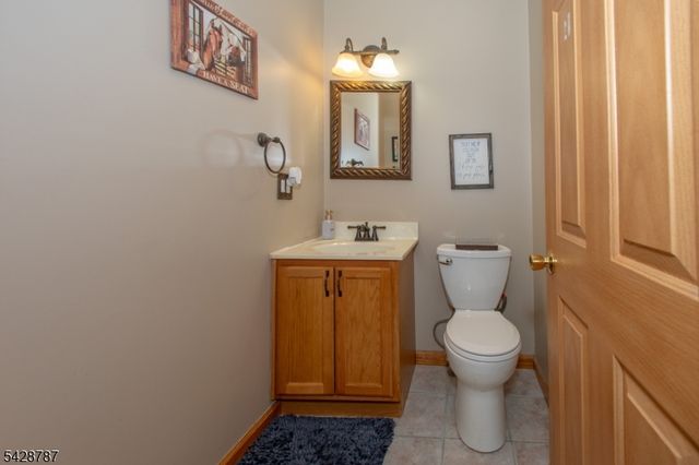 70 Holland Rd, Wantage Twp., NJ 07461