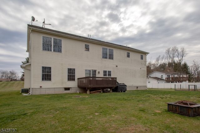70 Holland Rd, Wantage Twp., NJ 07461