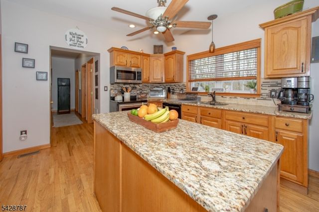 70 Holland Rd, Wantage Twp., NJ 07461