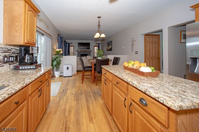 70 Holland Rd, Wantage Twp., NJ 07461