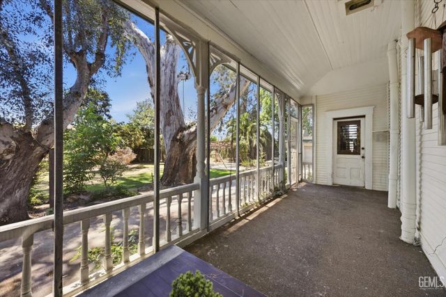 1321 N Street, Bakersfield, CA 93301